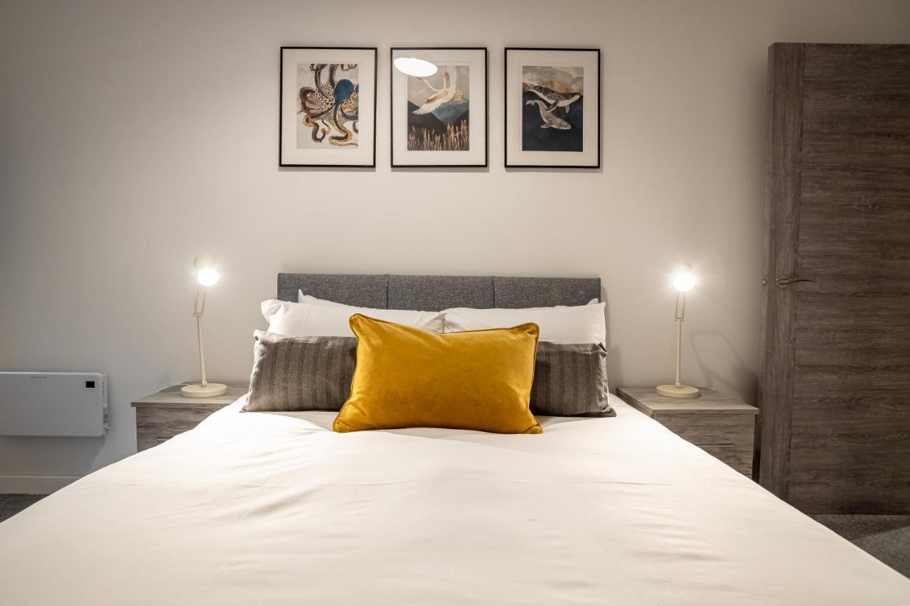 Two Bedroom - Central Peterborough Apartment - Bayard Apartments Kültér fotó